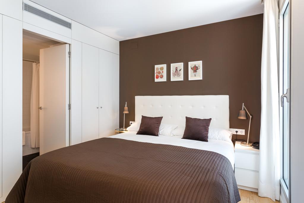Urban District Apartments - Rambla Suites & Pool Barcelona Exterior foto