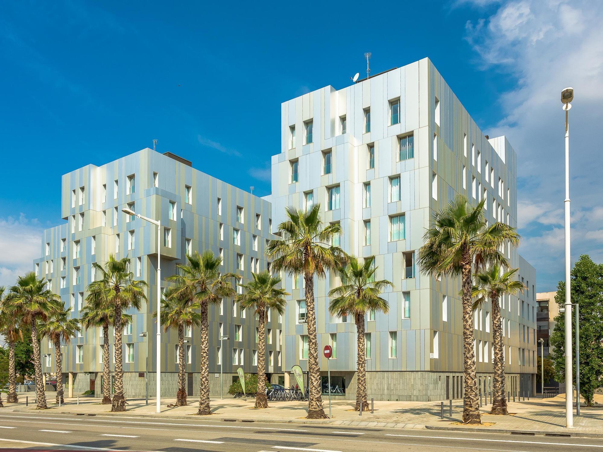 Urban District Apartments - Rambla Suites & Pool Barcelona Exterior foto