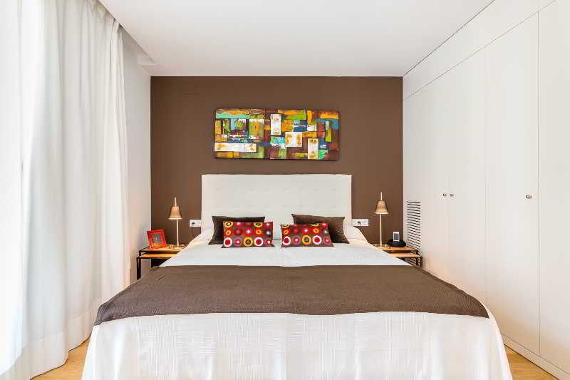 Urban District Apartments - Rambla Suites & Pool Barcelona Exterior foto