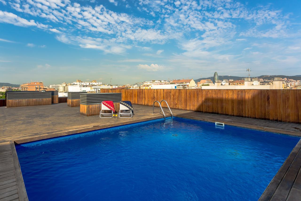 Urban District Apartments - Rambla Suites & Pool Barcelona Exterior foto