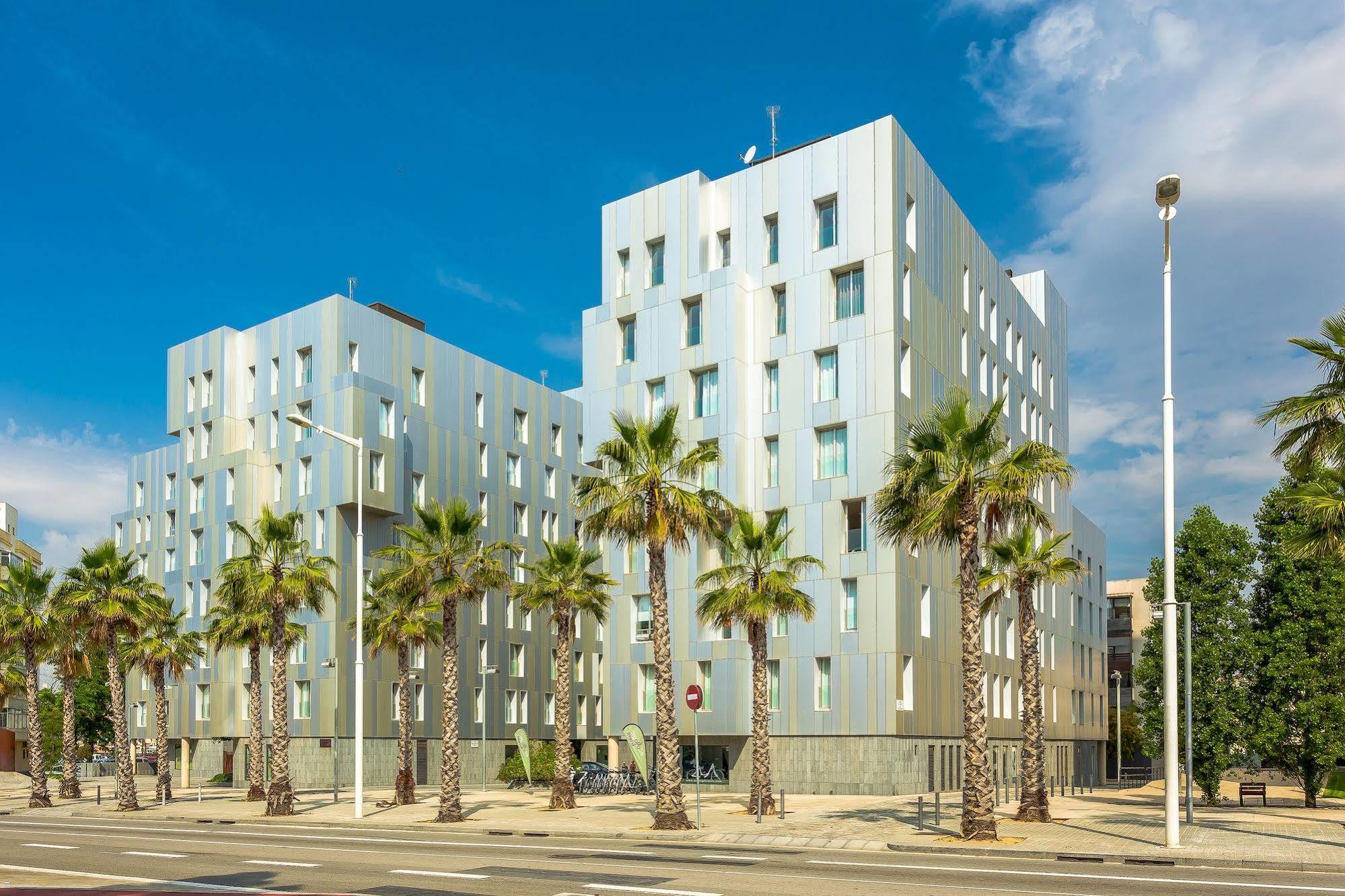 Urban District Apartments - Rambla Suites & Pool Barcelona Exterior foto